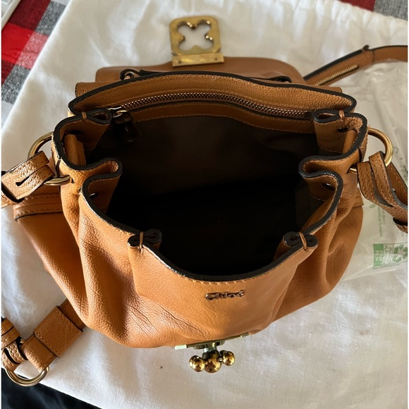 Chloé bag. 3 way , hand , crossbody, shoulder bag with gold hardware. - Picture 3 of 8